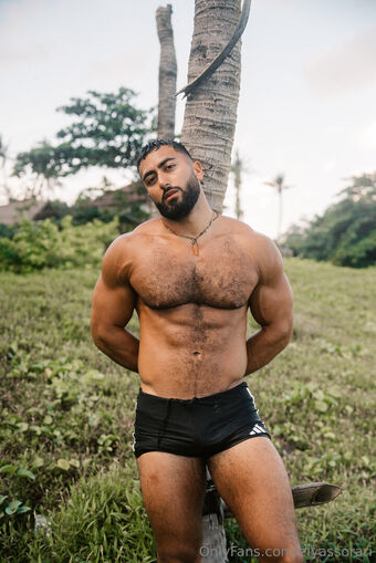 elyassorari Nude Leaks OnlyFans Photo 35