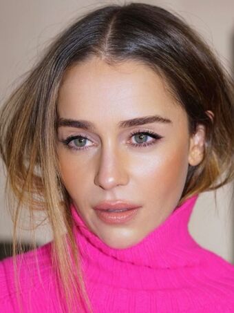 Emilia-clarke Nude Leaks OnlyFans Photo 544