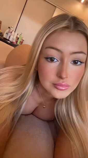 Emily Cooke Nude Leaks OnlyFans Photo 5