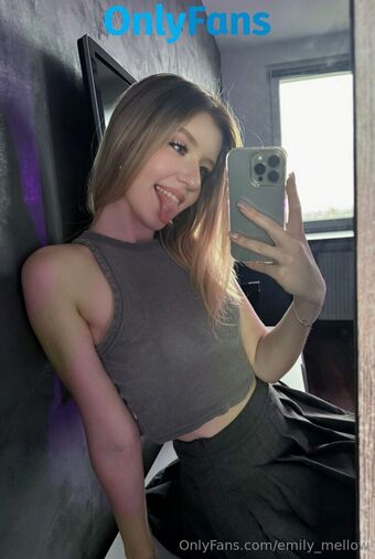 emily_mellow