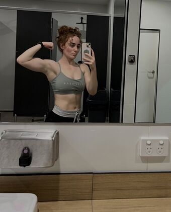 Emily Roach Nude Leaks OnlyFans Photo 1