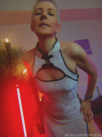 EmilyElla Nude Leaks OnlyFans Photo 33