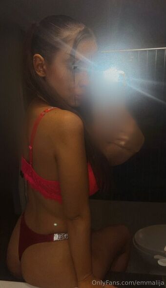 emmalija Nude Leaks OnlyFans Photo 31