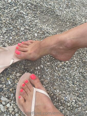 emmalovettfeet