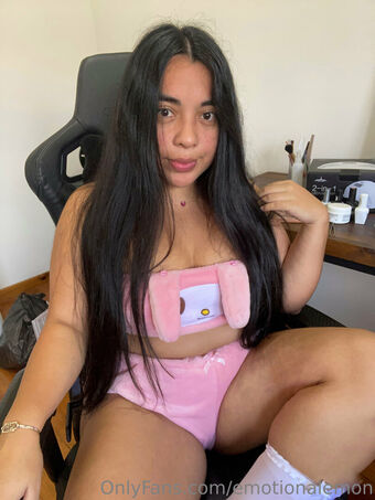 emotionalemon Nude Leaks OnlyFans Photo 30