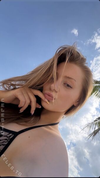 Erda Nude Leaks OnlyFans Photo 56