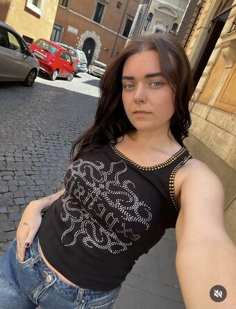 Erin Dougal Nude Leaks OnlyFans Photo 56