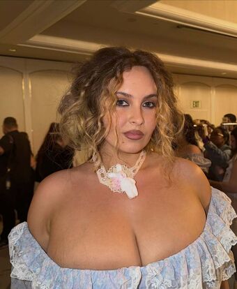 Erinmhk Nude Leaks OnlyFans Photo 182