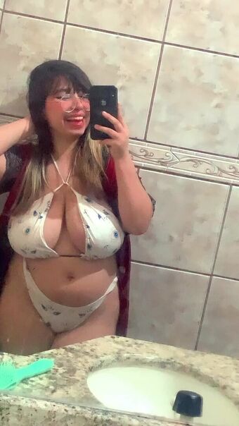 Eu_khelly_Nunes