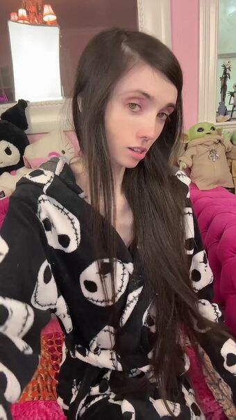Eugenia Cooney Nude Leaks OnlyFans Photo 28