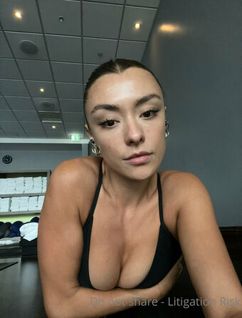 Eurasian1994 Nude Leaks OnlyFans Photo 7