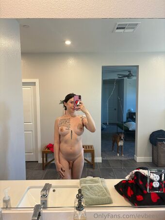 evbeevip Nude Leaks OnlyFans Photo 33