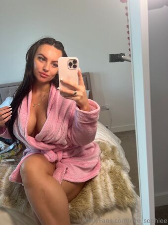 Eve Sophie Nude Leaks OnlyFans Photo 86
