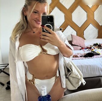 Evelyn Burdecki