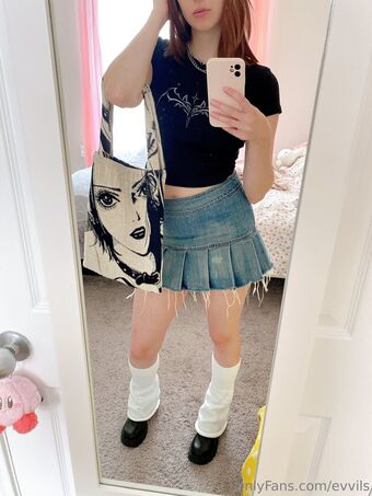 evvils Nude Leaks OnlyFans Photo 155