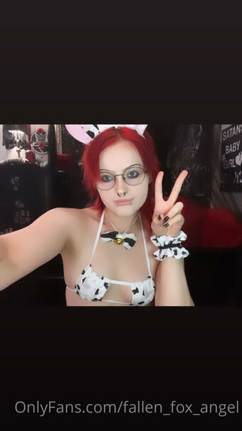 Fallen_fox_angel