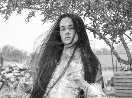 featuringcreature Nude Leaks OnlyFans Photo 8