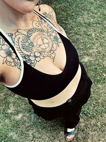 Feistykitty52