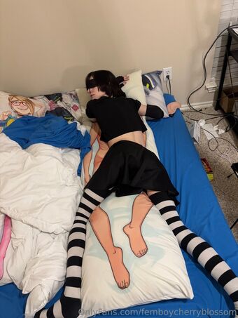 femboycherryblossom
