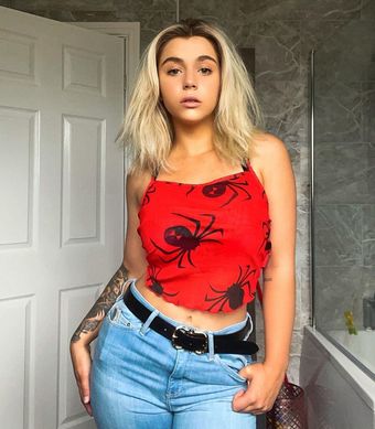 Ffion Holly James Nude Leaks OnlyFans Photo 3