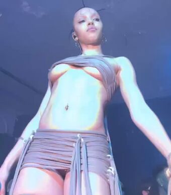FKA Twigs Nude Leaks OnlyFans Photo 66