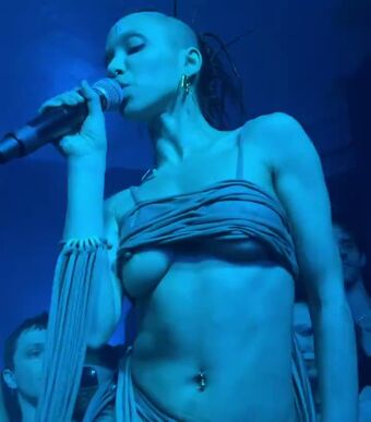 FKA Twigs Nude Leaks OnlyFans Photo 75