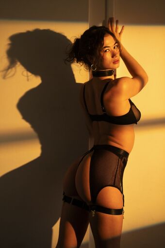 Florine Mazoyer Nude Leaks OnlyFans Photo 19