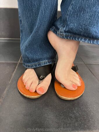 footflirt99