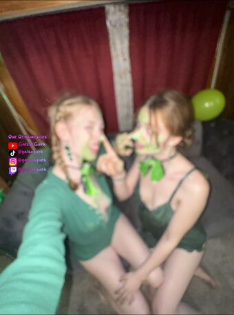 Gals O Gurk Nude Leaks OnlyFans Photo 59