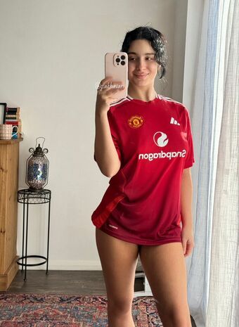 giakhavari Nude Leaks OnlyFans Photo 3