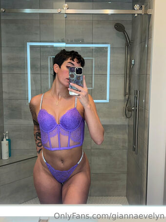 Gianna Evelyn Nude Leaks OnlyFans Photo 43