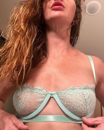 gingrbreadginny Nude Leaks OnlyFans Photo 3