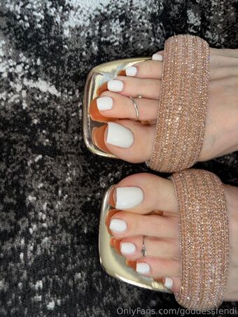 Goddess Fendi Nude Leaks OnlyFans Photo 40