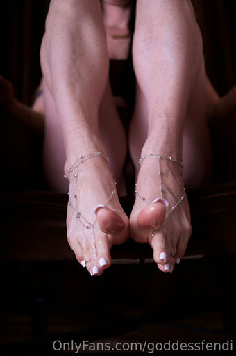 Goddessfendi Nude Leaks OnlyFans Photo 34