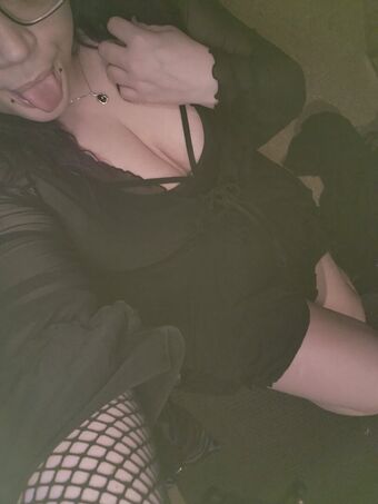 GothMommy666 Nude Leaks OnlyFans Photo 3