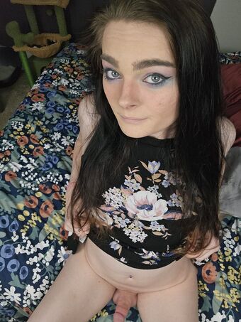 Grace Iris Nude Leaks OnlyFans Photo 13