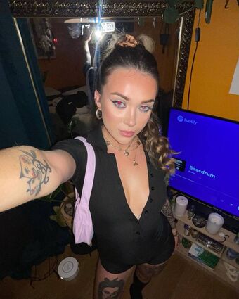Grace M Nude Leaks OnlyFans Photo 1