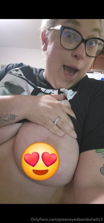 greeneyedbombshell13