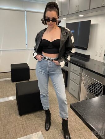 Hailee Steinfeld
