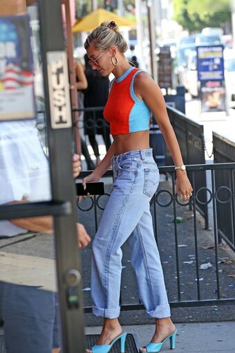 Hailey Bieber