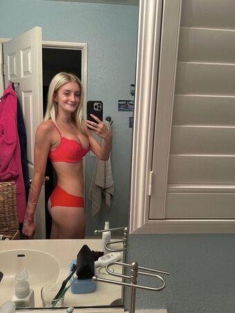 Hailey Sinclair Nude Leaks OnlyFans Photo 4