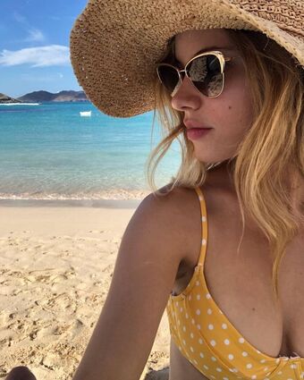 Halston Sage Nude Leaks OnlyFans Photo 36