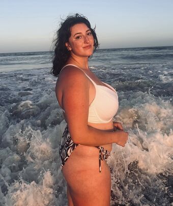 Hannah Brown Nude Leaks OnlyFans Photo 23