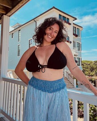 Hannah Brown Nude Leaks OnlyFans Photo 25