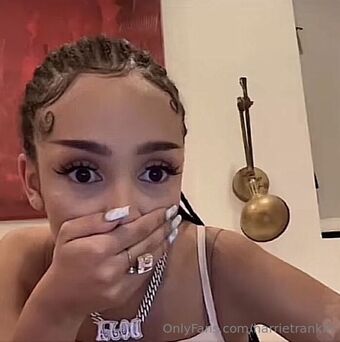 Harrietrankin Nude Leaks OnlyFans Photo 43