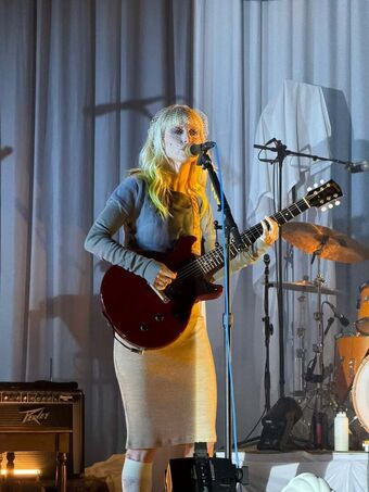 Hayley Williams Nude Leaks OnlyFans Photo 512