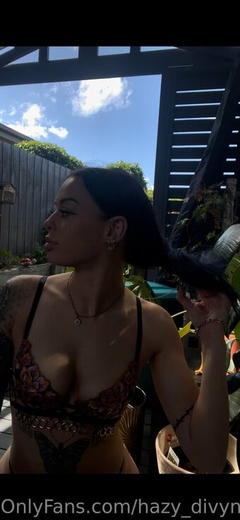 hazy_divyne Nude Leaks OnlyFans Photo 16