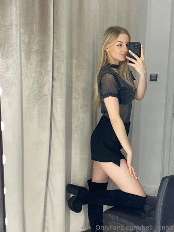 hell_lenaa