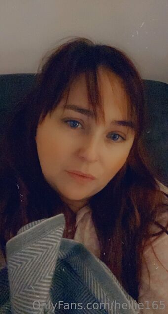 hellie165 Nude Leaks OnlyFans Photo 3