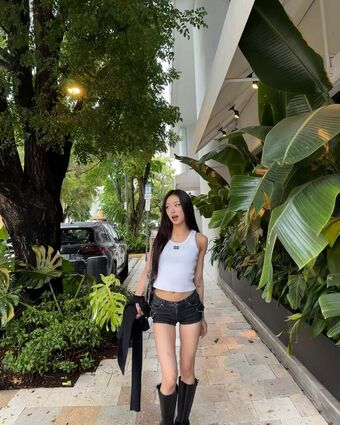 Hena Yang